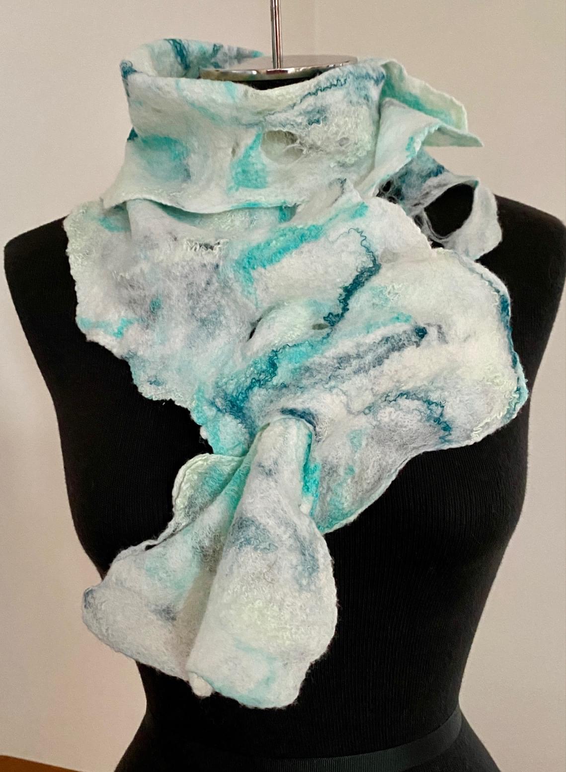 Pocket Cloud Scarf